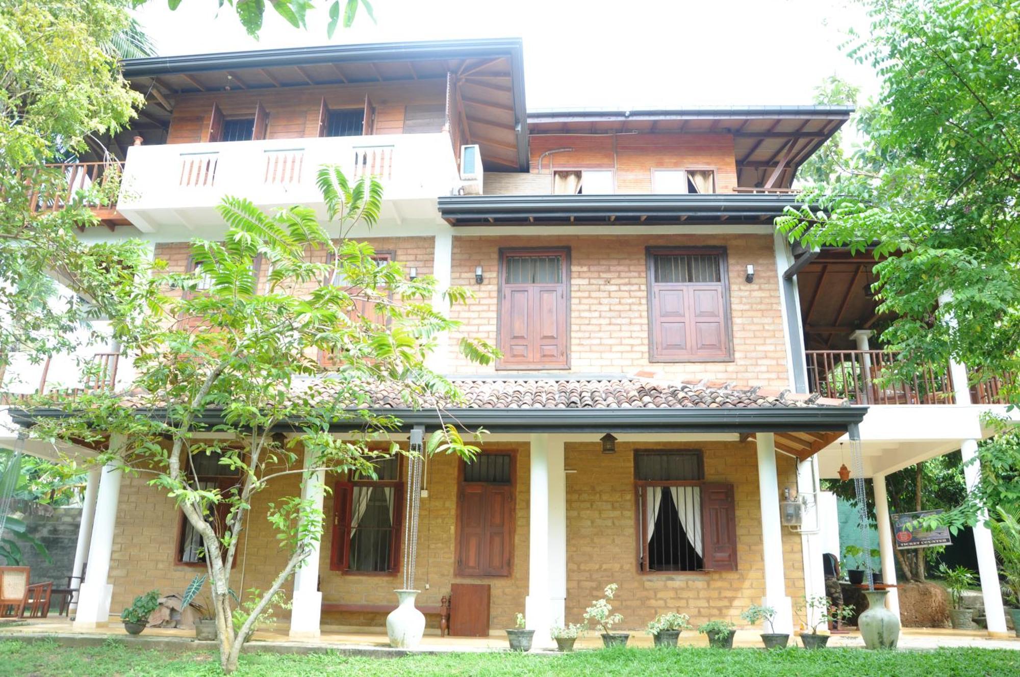Surf & Yoga Sri Lanka - Surf Camp And Yoga Retreat With Coworking Space Mirissa Exterior foto