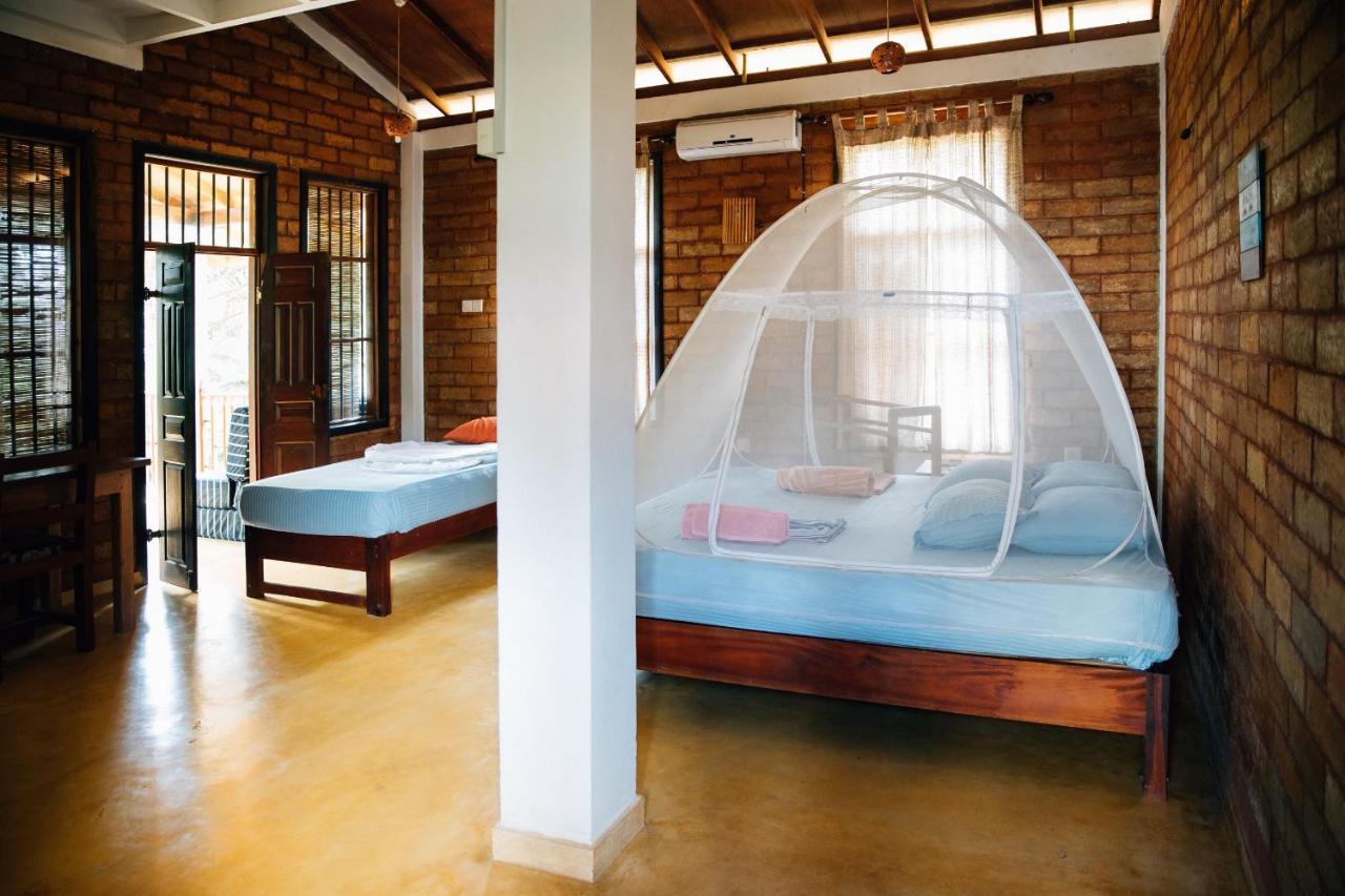 Surf & Yoga Sri Lanka - Surf Camp And Yoga Retreat With Coworking Space Mirissa Exterior foto