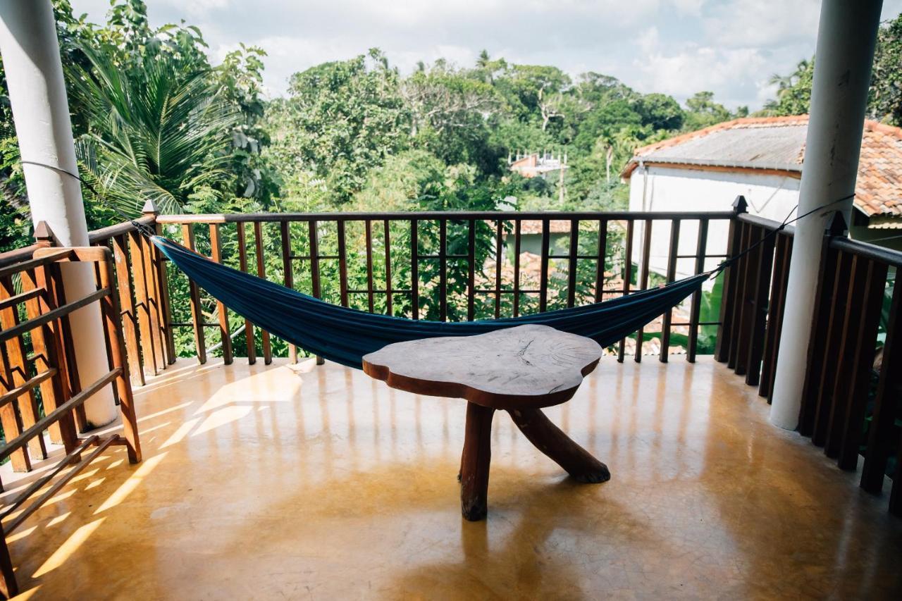 Surf & Yoga Sri Lanka - Surf Camp And Yoga Retreat With Coworking Space Mirissa Exterior foto