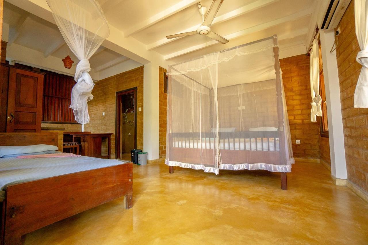 Surf & Yoga Sri Lanka - Surf Camp And Yoga Retreat With Coworking Space Mirissa Exterior foto
