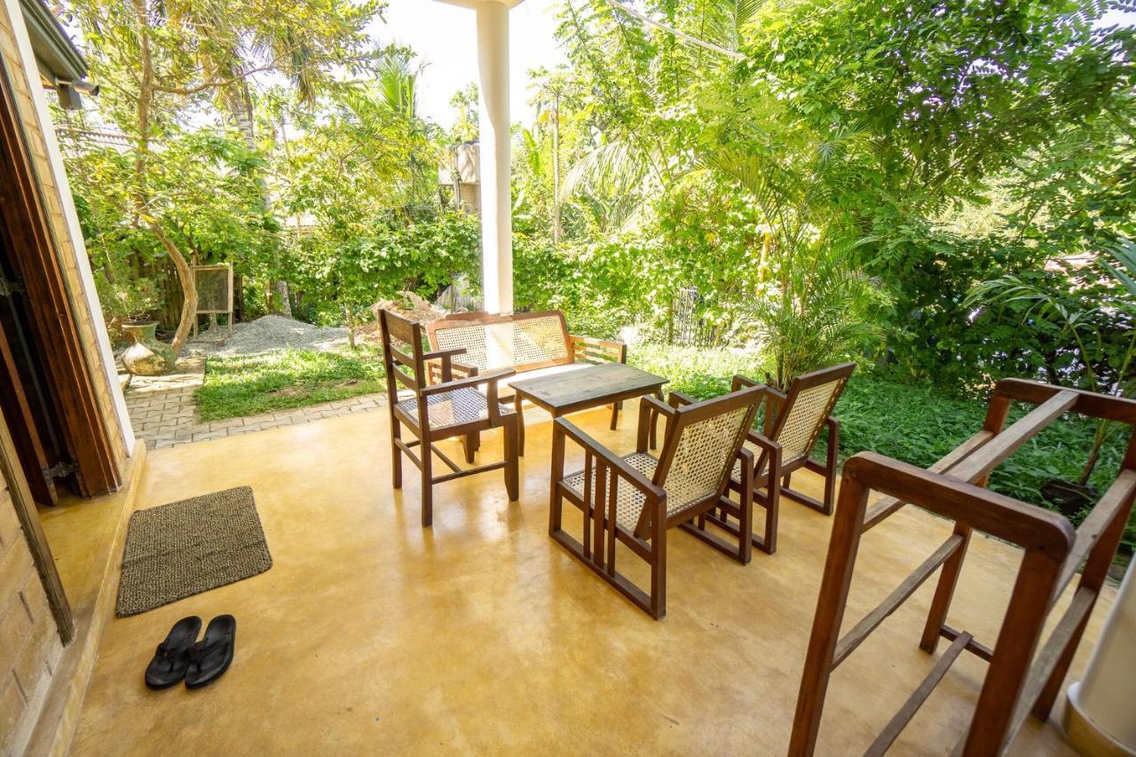 Surf & Yoga Sri Lanka - Surf Camp And Yoga Retreat With Coworking Space Mirissa Exterior foto