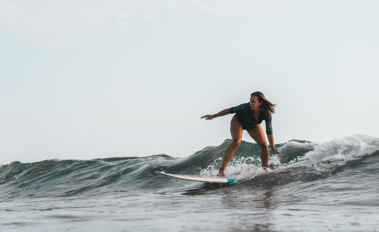 Surf & Yoga Sri Lanka - Surf Camp And Yoga Retreat With Coworking Space Mirissa Exterior foto