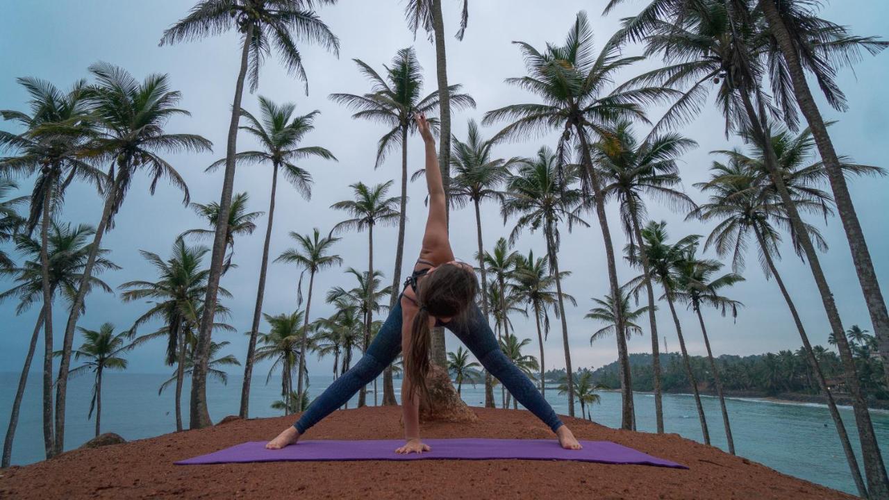 Surf & Yoga Sri Lanka - Surf Camp And Yoga Retreat With Coworking Space Mirissa Exterior foto